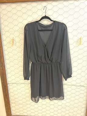 Express Black Sheer Chiffon Long Sleeve Surplice Mini Dress size Medium